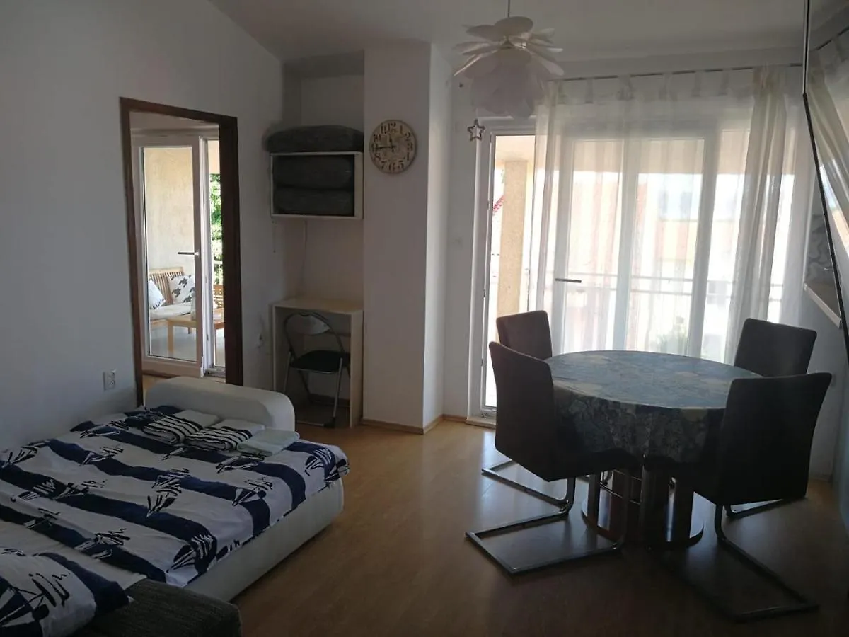 Apartmani Nea Biograd Na Moru