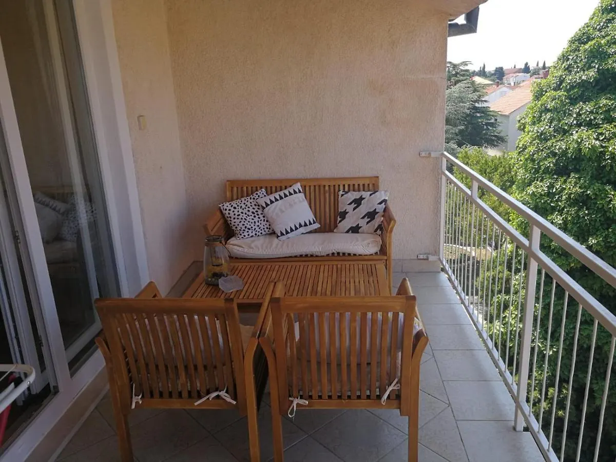 Apartmani Nea Biograd Na Moru